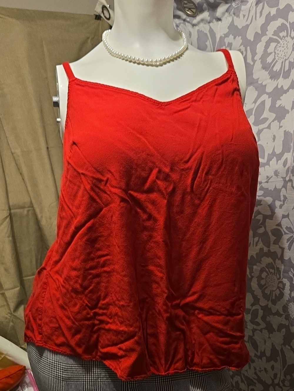 torrid Red V-Neck Spaghetti Strap Camisole
